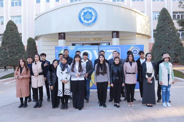 Read more about the article Toshkent tibbiyot akademiyasi Termiz filialida &raquo;Quvnoqlar va zukkolar&raquo; ko’rik tanlovining  navbatdagi yarim final bosqichi bo’lib o‘tdi.