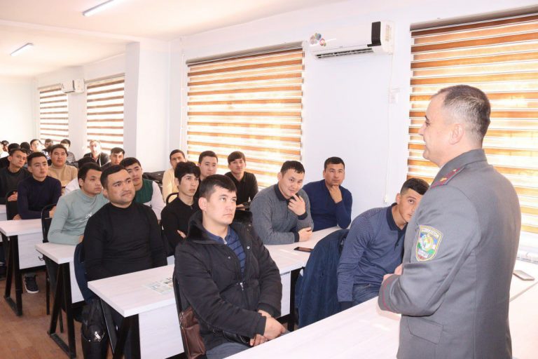 Read more about the article Kecha Toshkent tibbiyot  akademiyasi  Termiz  filialiga O`zbekiston  Respublikasi  Qurolli  Kuchlari Harbiy  tibbiyot  akademiyasidan bir qancha mas’ullar tashrif buyurib seminar o`tkazishdi.