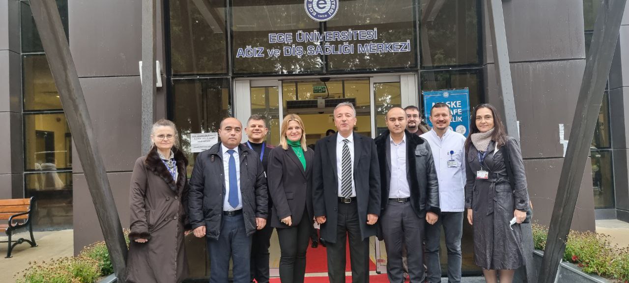 You are currently viewing 🔰Xabaringiz bor,  Toshkent  tibbiyot  akademiyasi  Termiz  filiali direktori Furqat Otamuradov boshchiligidagi  delegatsiya Turkiya Respublikasining Izmir shahrida joylashgan  Ege universitetida rasmiy  tashrif  bilan  muzokaralar  olib  bormoqda.