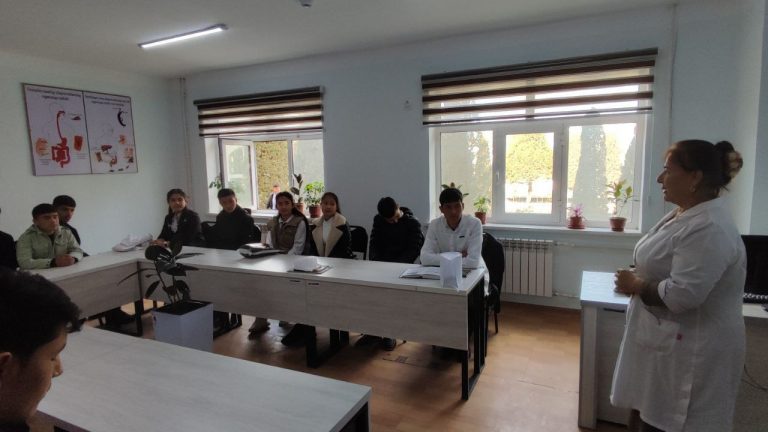 Read more about the article Toshkent  tibbiyot  akademiyasi Termiz filialiga Muzrabot tumanining 14-51 – sonli  umumiy  o‘rta  ta’lim  maktablarining bitiruvchi sinf o’quvchilari  tashrif buyurishdi.