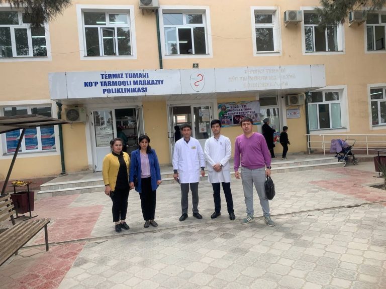 Read more about the article Toshkent tibbiyot akademiyasi  Termiz filiali  professor-o’qituvchilari hamda Sherobod va Termiz tumanlaridagi tibbiyot birlashmalarida faoliyat olib borayotgan 6-bosqich talabalari bilan uchrashuv tashkil etildi.