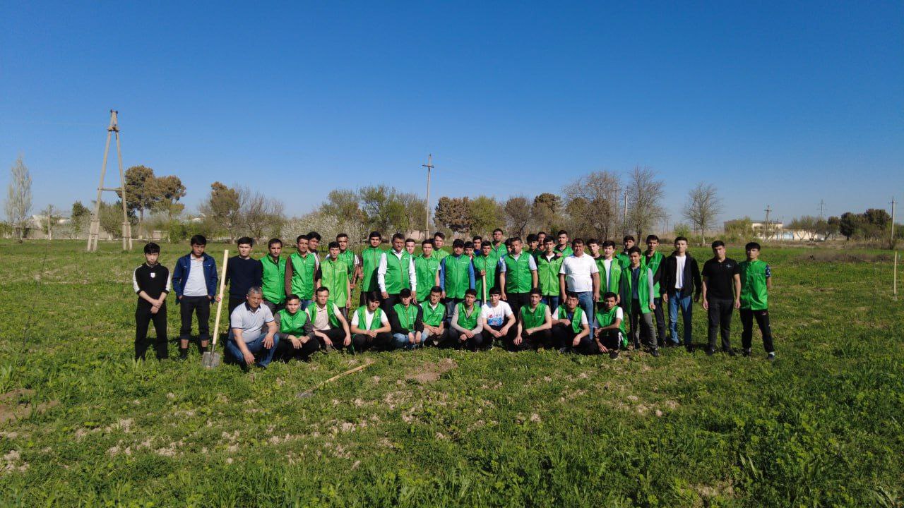 You are currently viewing “Yashil makon” umummilliy loyihasi doirasida hudud iqlim sharoitiga mos bo‘lgan ko‘chatlar ekilmoqda.