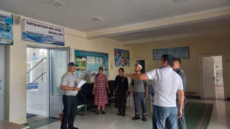 Read more about the article Toshkent tibbiyot akademiyasi Termiz filiali xodimlari tomonidan referendumni targ’ib qilish maqsadida &laquo;Majnuntol&raquo;mahallasida istiqomad qilayotgan aholiga targ’ibot ishlari o’tkazildi