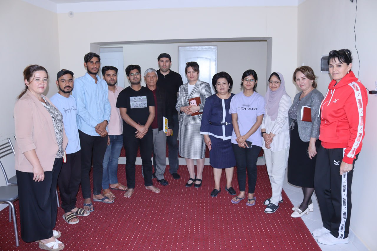 You are currently viewing Ayni damda talabalar turar joylarida talaba-qizlarga yaratilgan sharoitlarni o‘rganish bo‘yicha Respublika Ishchi guruhi Toshkent tibbiyot akademiyasi Termiz filialida.