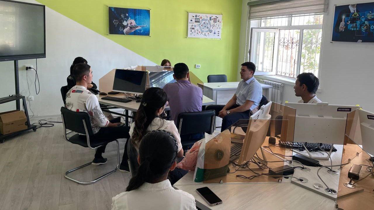 You are currently viewing Toshkent tibbiyot akademiyasi Termiz filialida tashkil etilgan Innovatsiya, ilmiy salohiyat va start up loyihalar bo‘yicha tashkil qilingan &laquo;Innovatsion team&raquo; jamoasining birinchi master klass darsi bo‘lib o‘tdi.