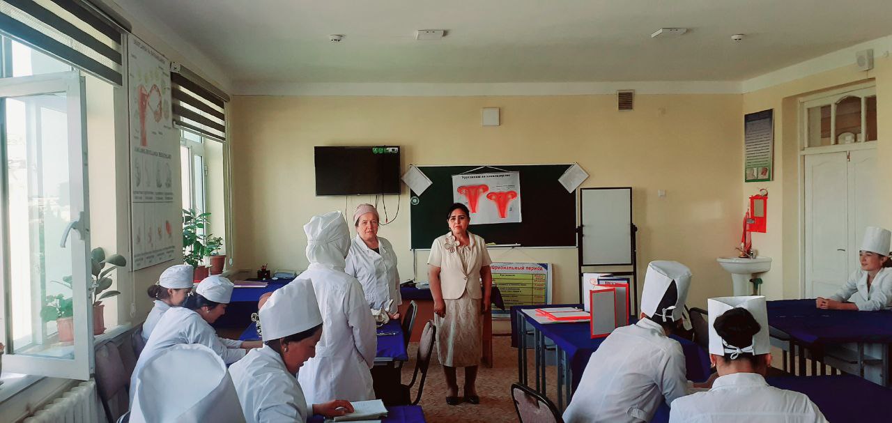 You are currently viewing Toshkent tibbiyot akademiyasi Termiz filiali Akusherlik-ginekologiya va bolalar ginekologiyasi kafedrasi assistenti M. Xamidova  Termiz shaxar  Abu Ali Ibn Sino nomli tibbiyot texnikumiga bordi.