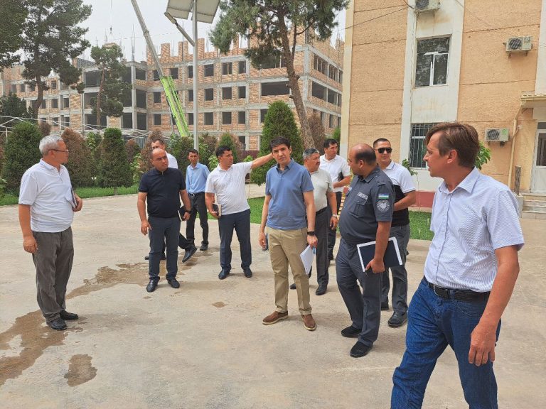 Read more about the article Toshkent tibbiyot akademiyasi Termiz filialiga Vazirlar Mahkamasi xodimi M.Vaxobov hamda Oliy ta’lim, fan va innovatsiyalari vazirligi birinchi o’rinbosari K.Karimov boshchiligida ishchi guruh tashrif buyurdi.