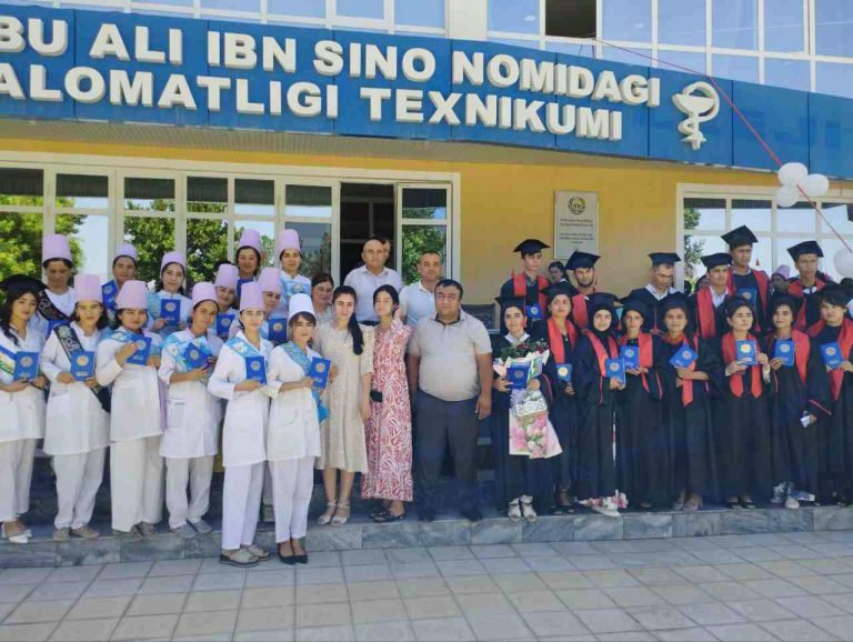 Read more about the article Sariosiyo Abu Ali ibn Sino nomidagi jamoat salomatligi texnikumida bitiruvchilarga diplom topshirish marosimi