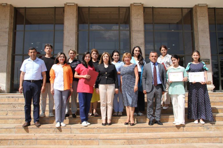 Read more about the article Toshkent tibbiyot akademiyasi Termiz filiali jamoasining Turkiya Respublikasi Anqara universitetidagi amaliyotining ohirgi kuni