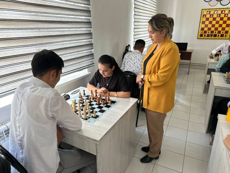 Read more about the article Kuni kecha Toshkent tibbiyot akademiyasi Termiz filialida sportning SHAXMAT turi bo’yicha saralash musobaqasi bo’lib o’tdi.