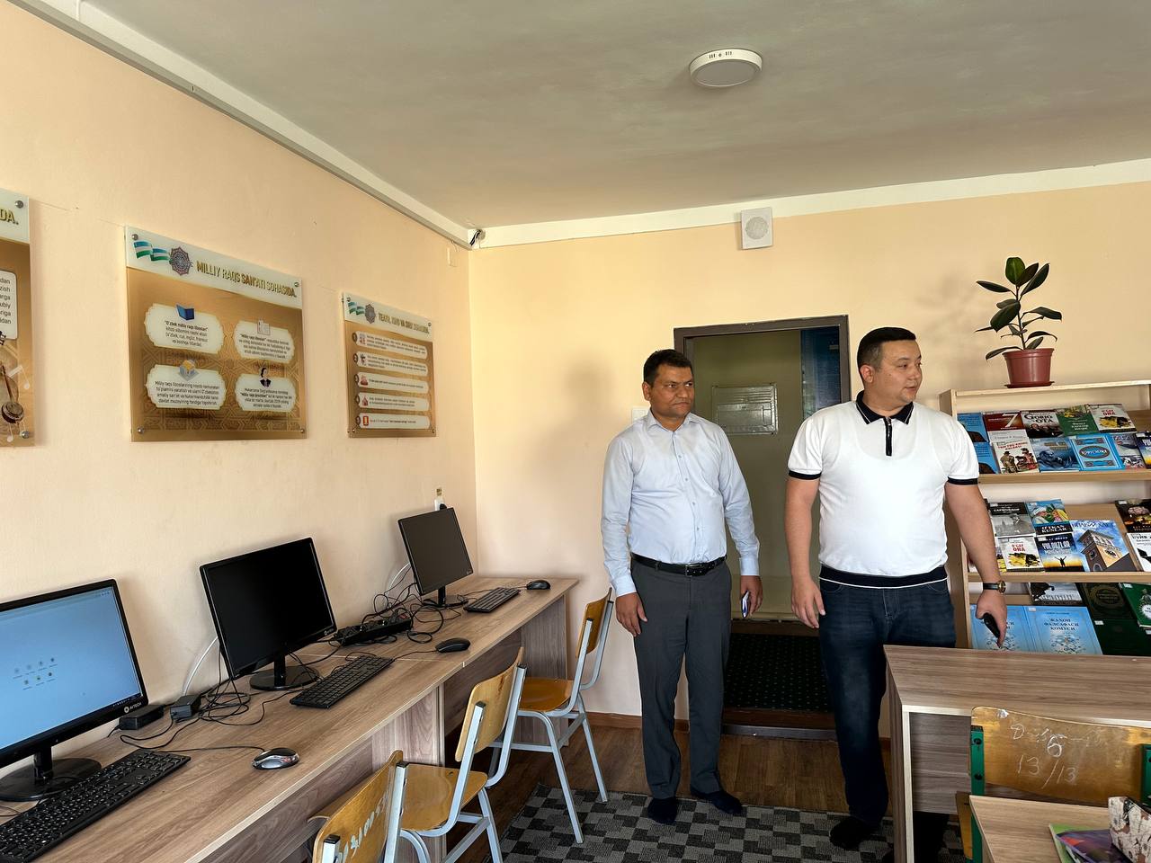 Read more about the article Bugun Toshkent tibbiyot akademiyasi Termiz fililiga Oliy ta’lim, fan va innovatsiyalar vazirligining mas’ul xodimi F.Farxodov tashrif buyurdi.