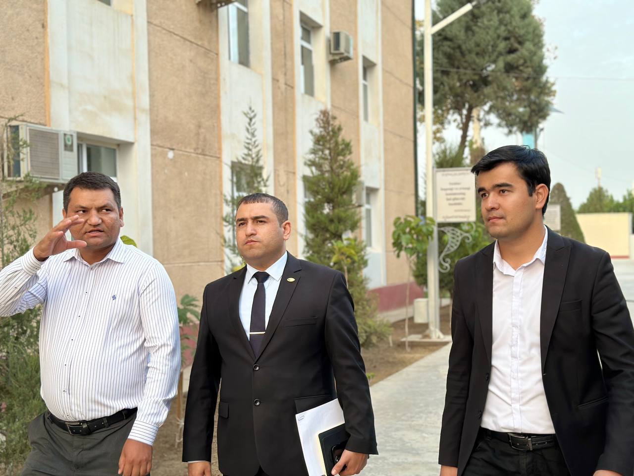 Вы сейчас просматриваете Активисты Союза молодежи посетили Термезский филиал Ташкентской медицинской академии