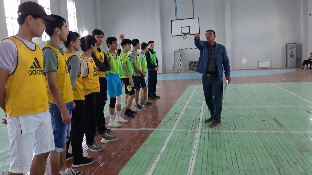Read more about the article Toshkent tibbiyot akademiyasi  Termiz filiali talaba-yoshlar o‘rtasida sport musobaqalarini tashkil etish orqali bo‘sh vaqtini mazmunli o‘tkazish hamda sog‘lom hayot tarzini shakllantirishga qaratilgan sport turnirlarini o‘z ichiga olgan “Talabalar ligasi” doirasida musobaqalar bo‘lib o‘tmoqda.