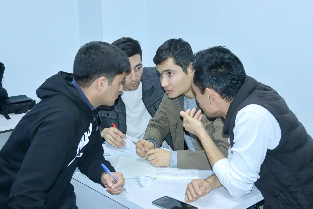 You are currently viewing Toshkent tibbiyot akademiyasi Termiz filiali talabalari ishtirokida &laquo;Zakovat&raquo; intellektual oʻyinining 6️⃣- turi bo’lib o’tdi.