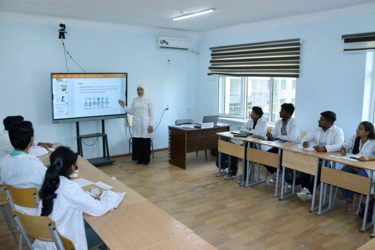 Read more about the article Xabaringiz bor TTA termiz filialida xorijiy (Hindistonlik) talabalar tahsil olib kelishmoqda.