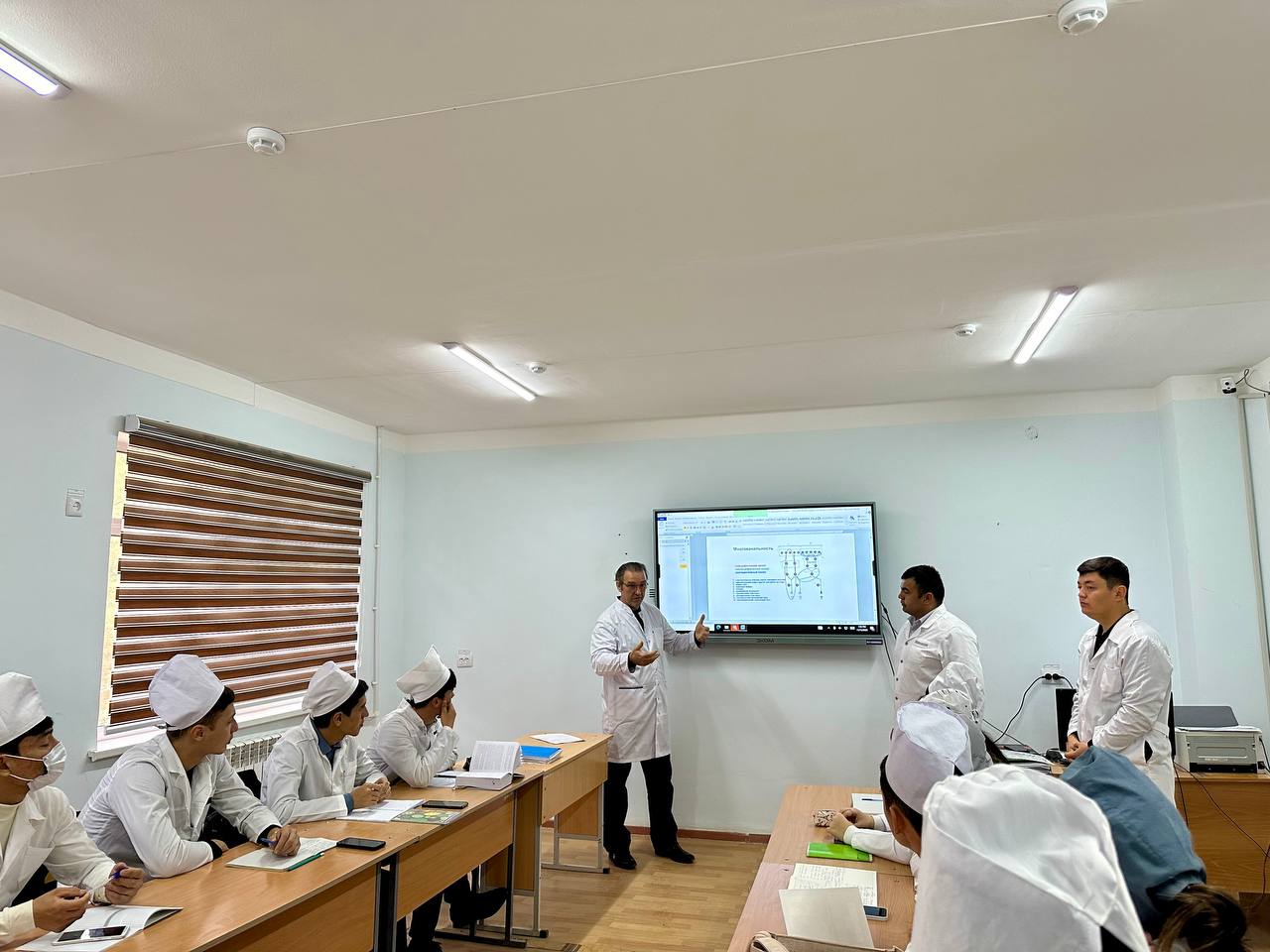 You are currently viewing Privoljsk tadqiqot tibbiyot universiteti (PIMU) professor-o’qituvchilari tomonidan akademik mobillik doirasida TTA Termiz filiali talabalari bilan seminar hamda master-klasslar o’tilmoqda