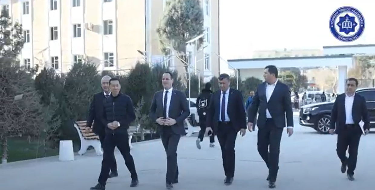 Read more about the article The delegation visited the Termiz branch of the Tashkent Medical Academy within the framework of cooperation in the field of labor migration between Uzbekistan and Germany.