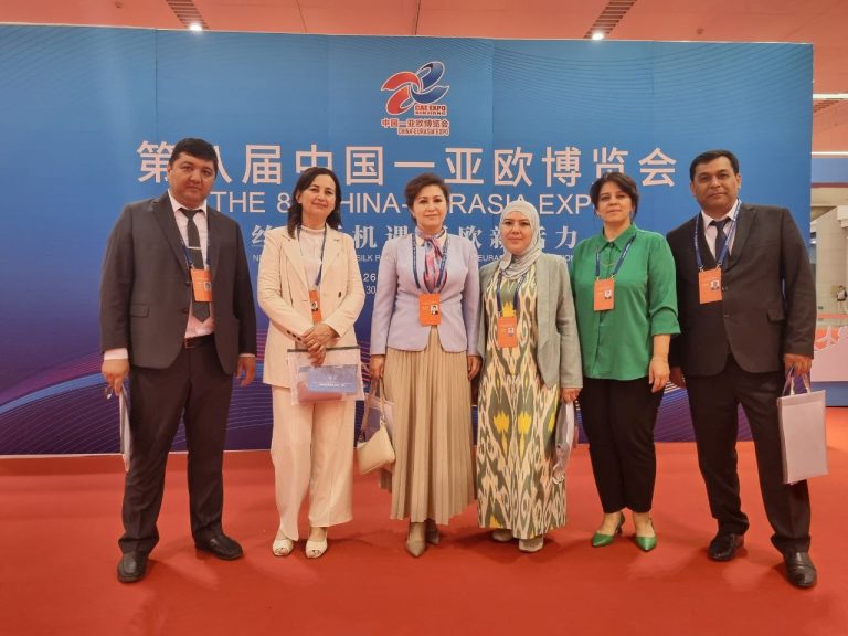 Read more about the article TTA Termiz filiali professor – o‘qituvchilari Xitoy xalq Respublikasida konferensiyada ishtirok etishmoqda