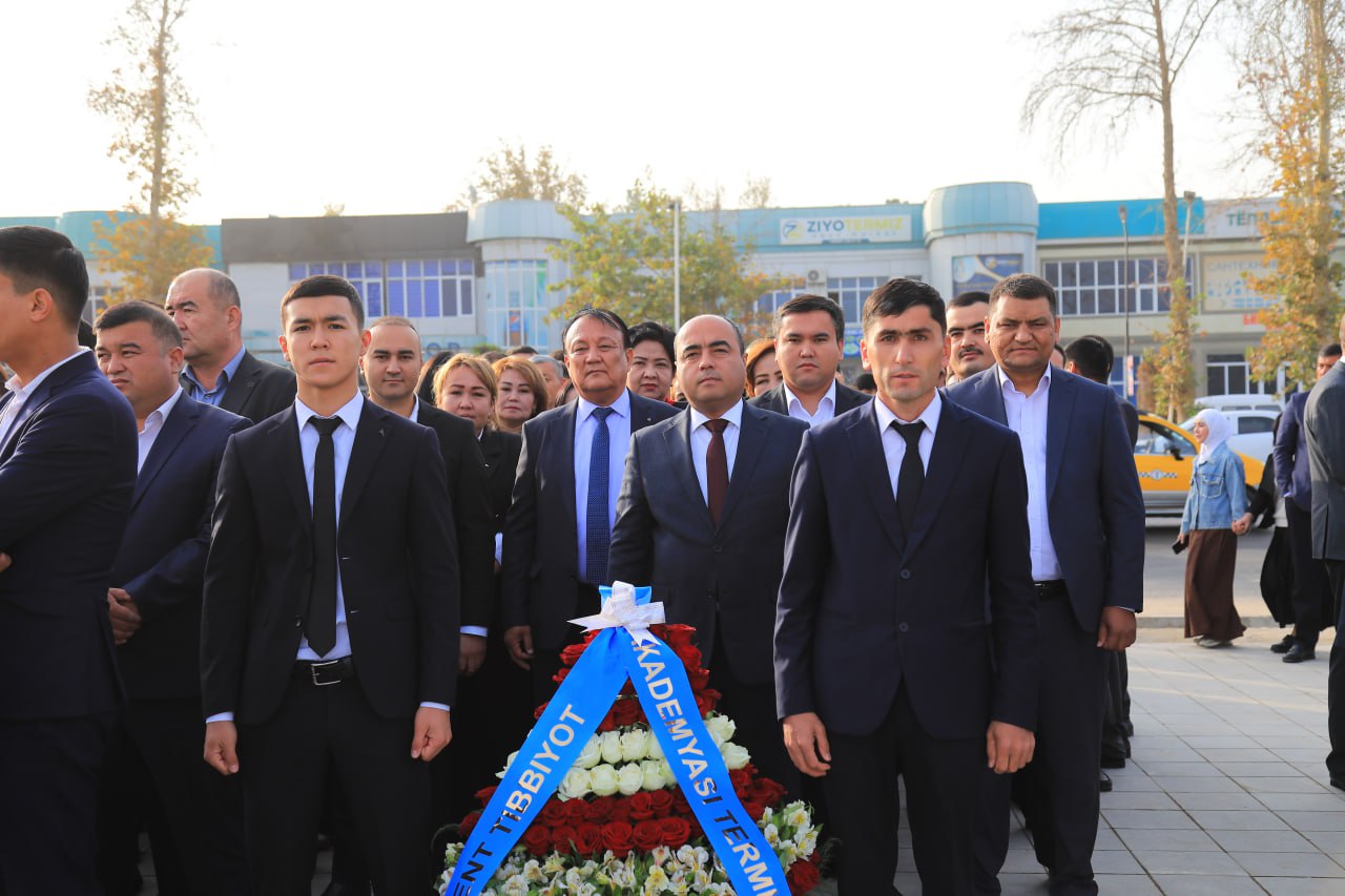 You are currently viewing Oʻzbek tiliga davlat tili maqomi berilgan kun