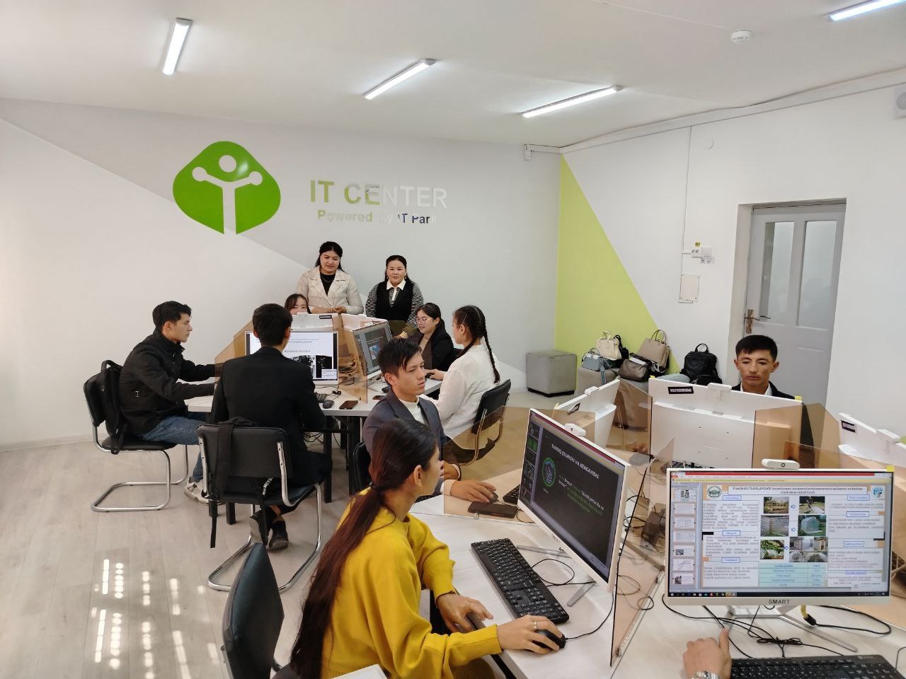 You are currently viewing TTA Termiz filialida &laquo;Med IT camp&raquo; musobaqasining navbatdagi turi o’tkazildi.