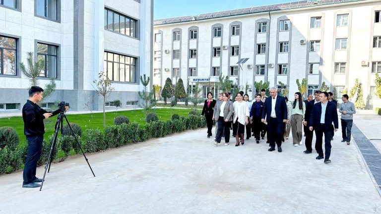 Подробнее о статье В Термезском филиале Ташкентской медицинской академии был организован пресс-тур с целью ознакомления студентов с созданными условиями.