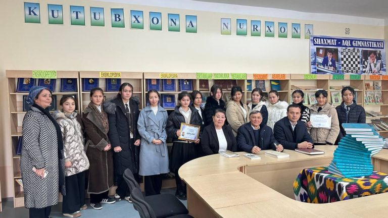 Read more about the article &laquo;Ma’rifat ulashib&raquo; loyihasi doirasida Toshkent tibbiyot akademiyasi Termiz filialiga tashrif buyurgan ijodkorlar maktablarda