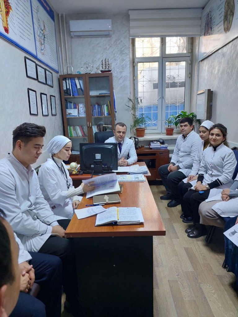 Read more about the article An employee of TTA Termiz branch at Abu Ali Ibn Sina Medical University of the Republic of Tajikistan