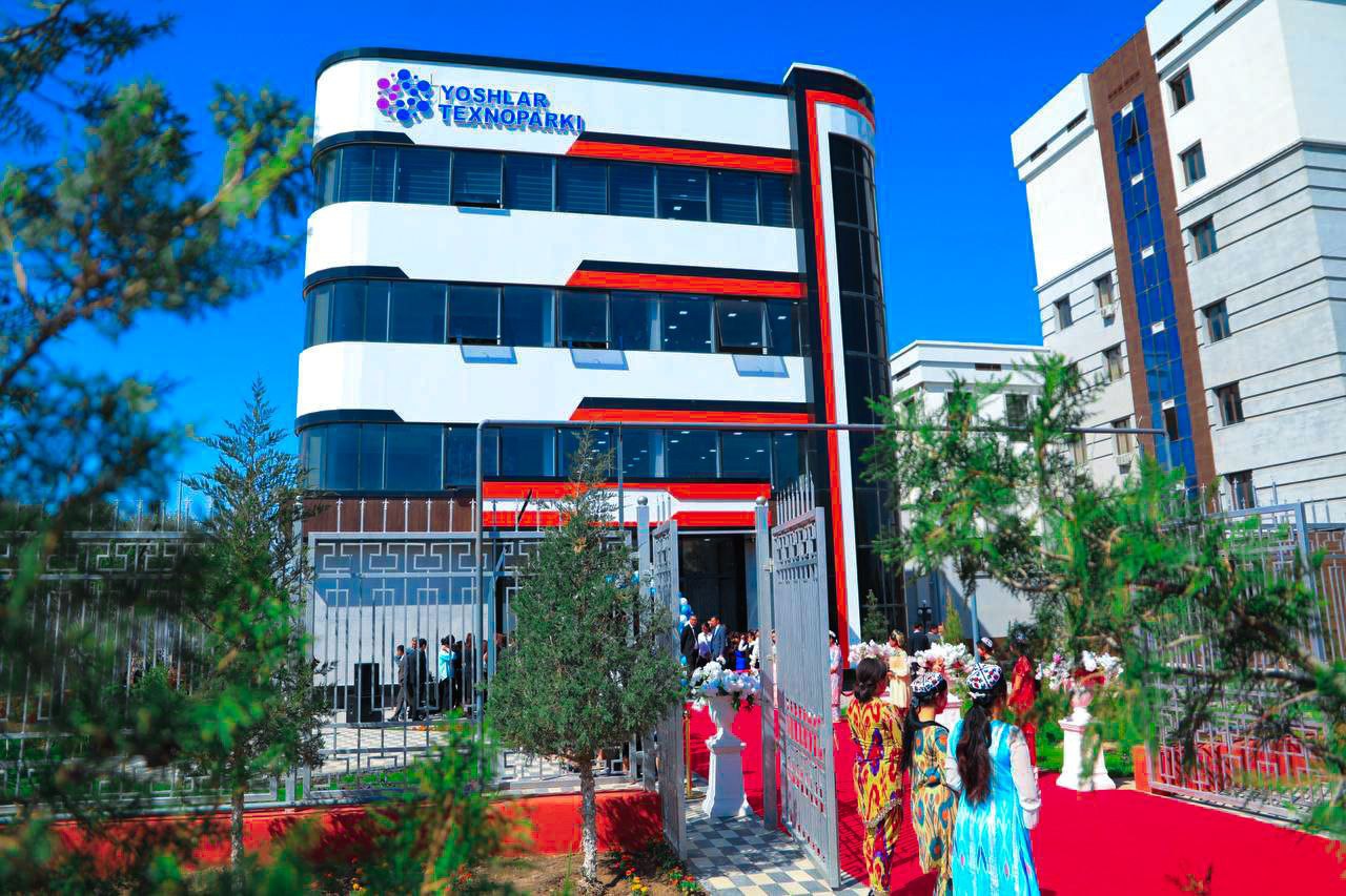 You are currently viewing On February 15 of this year, a training seminar dedicated to the business incubation and acceleration program “INNO X” was held in cooperation with the Termiz Youth Technopark.