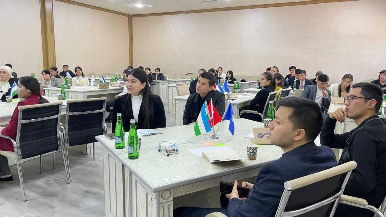 Read more about the article TTA Termiz filiali talabalari &laquo;Raqamli tadbirkorlik&raquo; mavzusidagi  treningda ishtirok etishdi.