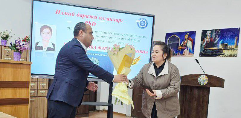 You are currently viewing Ilmiy kengash yig‘ilishida ilmiy daraja va ilmiy unvon olgan professor-o‘qituvchilar