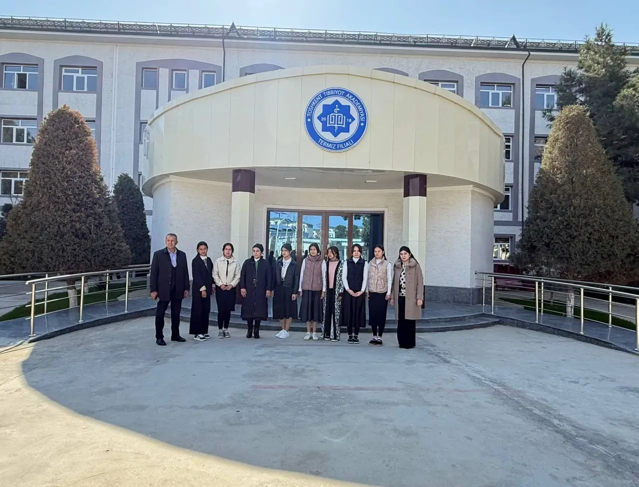 Read more about the article TTA Termiz filialiga maktab o’quvchilari tomonidan ekskursiya amalga oshirildi.