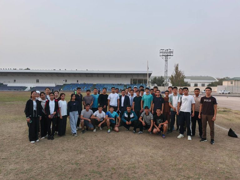 Read more about the article Toshkent tibbiyot universiteti Termiz filialida sport yo‘nalishidagi tashabbus asosida 200 metrga yugurish musobaqasi bo‘lib o‘tdi.