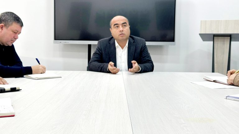 Read more about the article TDTU Termiz filialida talaba-yoshlar masalalari bo‘yicha kengaytirilgan ishchi yig‘ilish o‘tkazildi.