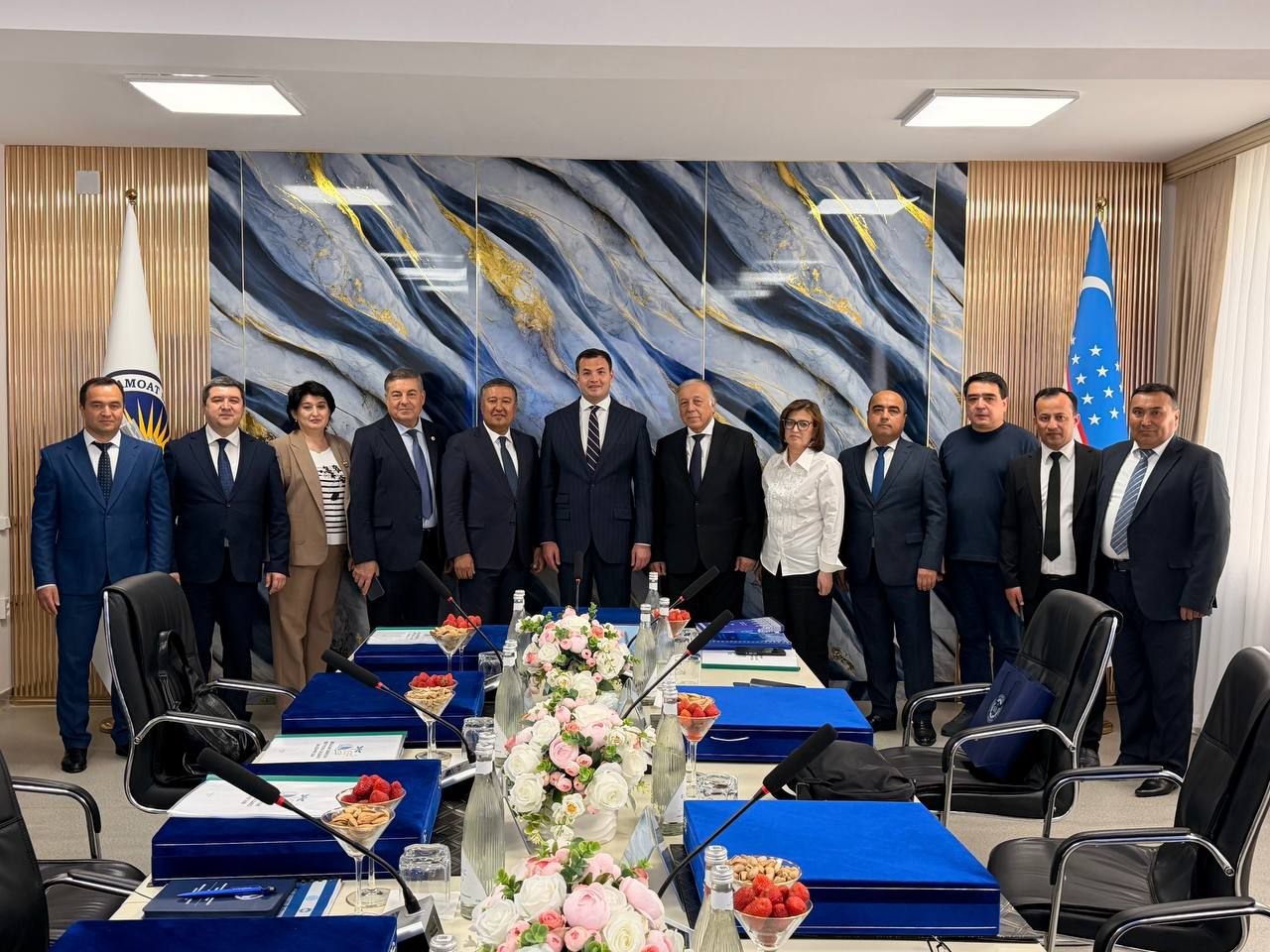 Read more about the article Farg‘onada tibbiyot ta’limi va yoshlar imkoniyatlari muhokama qilindi