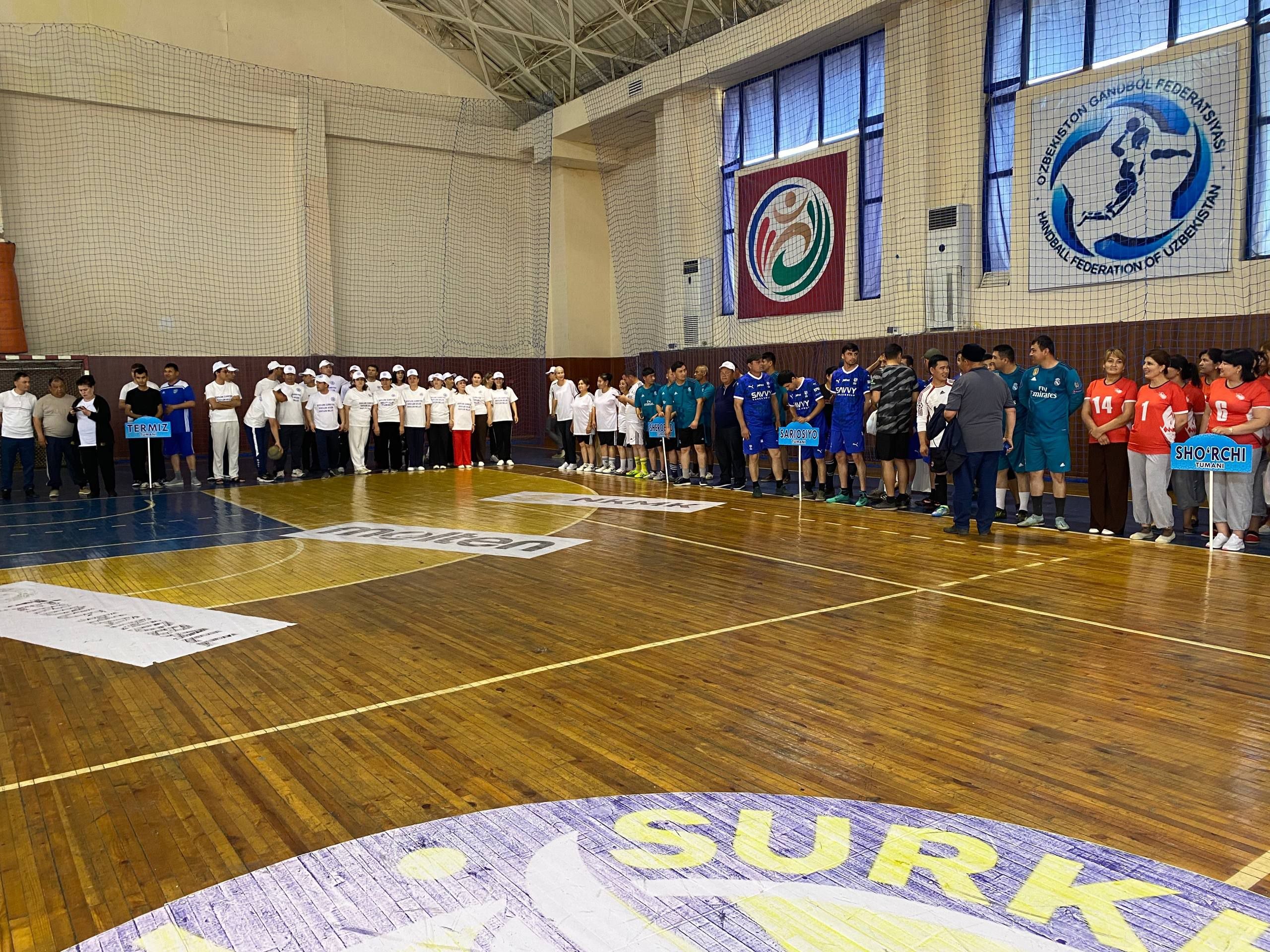 Read more about the article TDTU Termiz filiali jamoasi sport maydonida